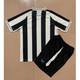 Maillot Newcastle United Domicile 22/23 Enfant